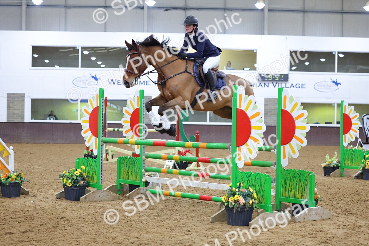 1I0A4786 - Class 9 - Senior Newcomers/ 1.10m Open