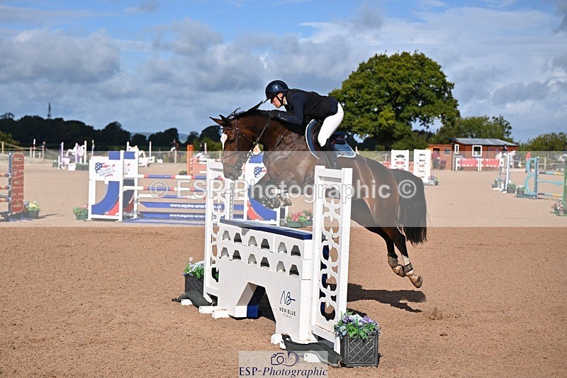 250912-101752-03881 - Cls 15 Snr Foxhunter