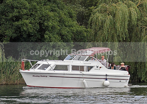 110702 FLOATING FANTASY IMG_7806 - HENLEY ROYAL REGATTA JULY 2011