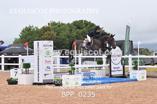 BPP_0235 - CLASS 25 SUN HOYS Redpost Equestrian Senior Foxhunter Second Round
