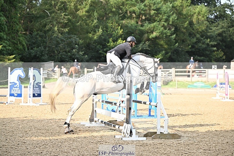 240818-093219-03409 - Cls 8A Snr British Novice