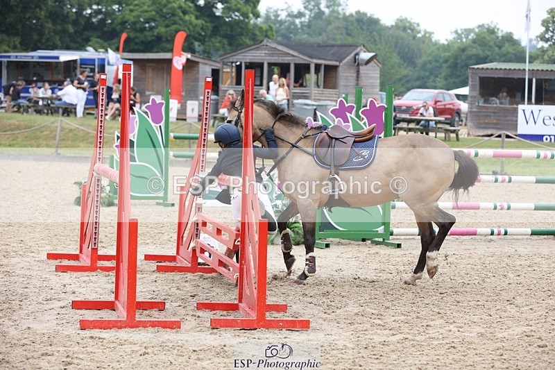 230618-101157-10002 - Cls 19 Pony Intro 1m