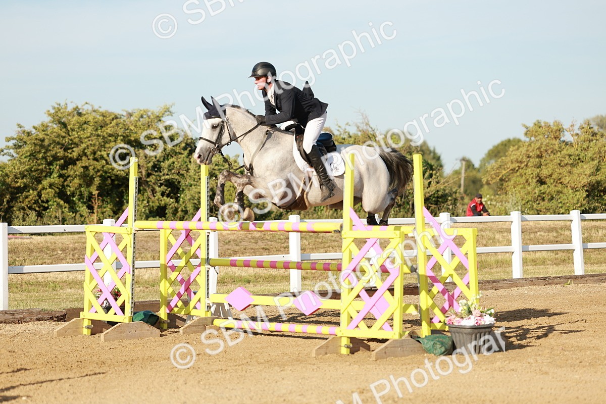 SBM_008893 - Class 6 - National 1.30m 1.40m Open Handicap