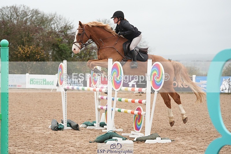 251109-115526-03675 - Cls 20 Newcomers and 1.10m Open