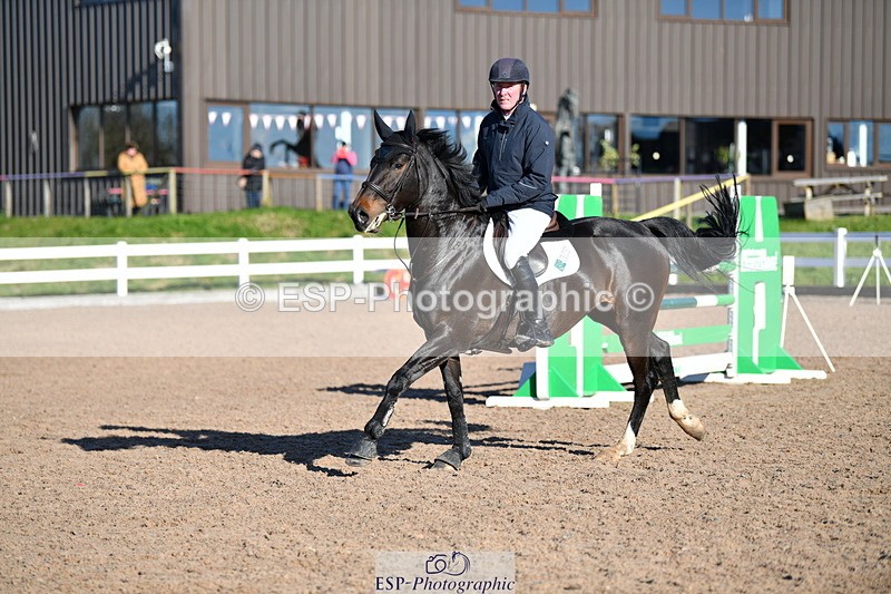 231110A-132940-00585 - Cls 5 Newcomers & 1.10m Open