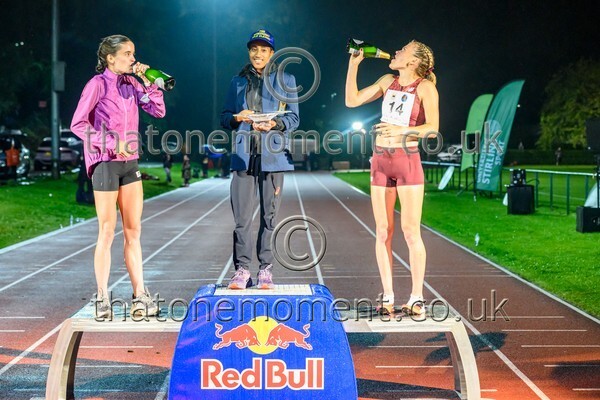 Monument25-910988 - Set Six