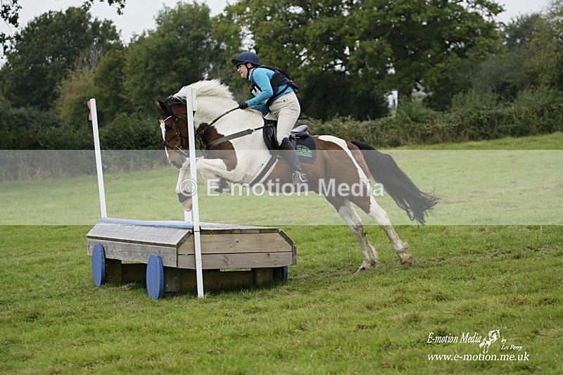  WWHT 171021 1939 - Novice Pairs (0.80m)  17/10/21
