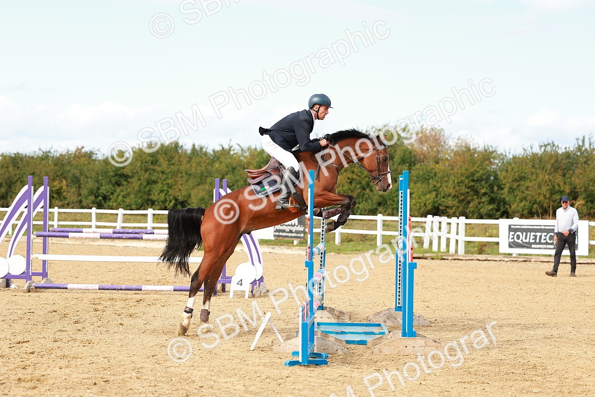 SBM_001796 - Class 4 - Senior Newcomers - 1.10m