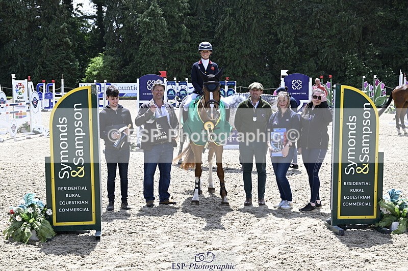 250525A-131935-17662 - Presentations Section B CCI 3 Star Long