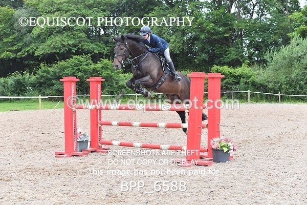 BPP_6588 - CLASS 9 Senior Newcomers/ 1.10m Open