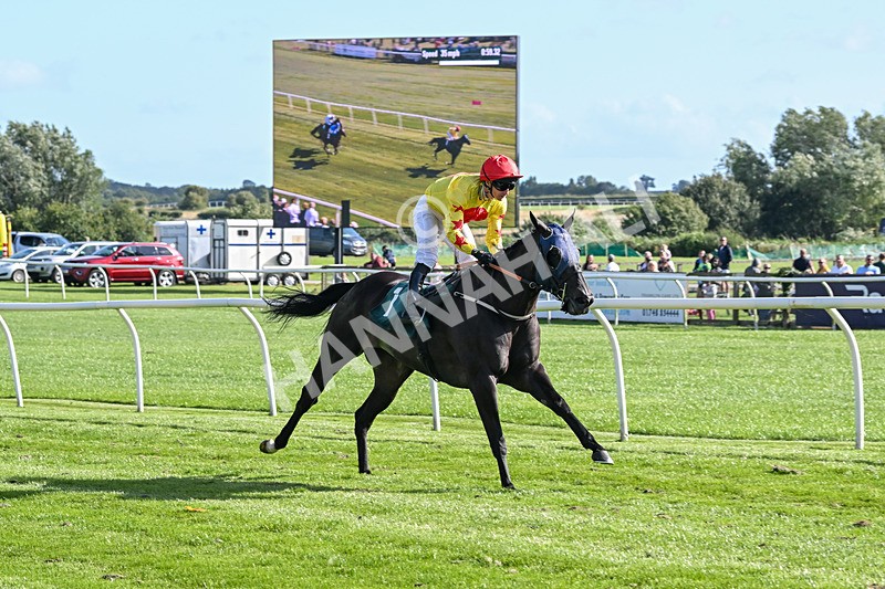 050825-Race 6-Happier-6292 - Race 6