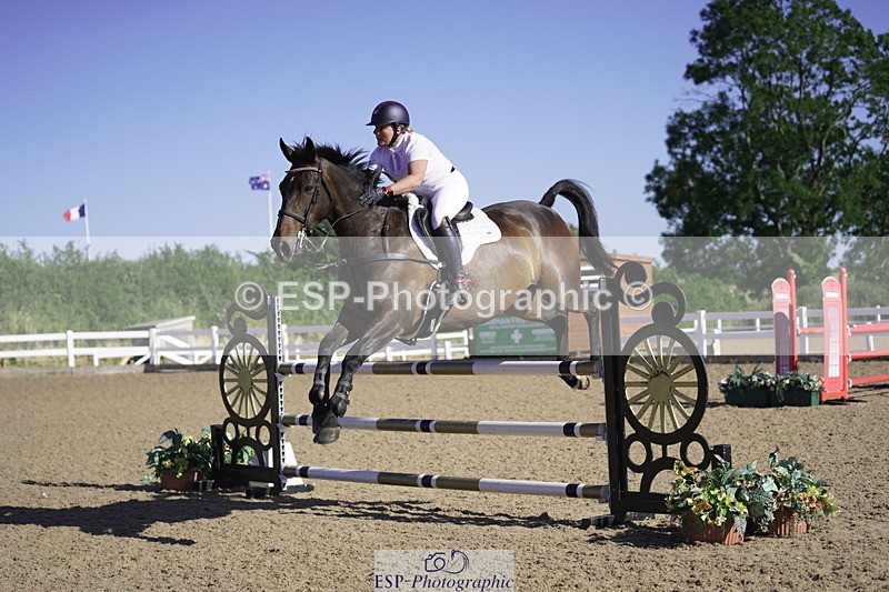 230624A-175814-02868 - Cls 33 1.05m Amateur Quali