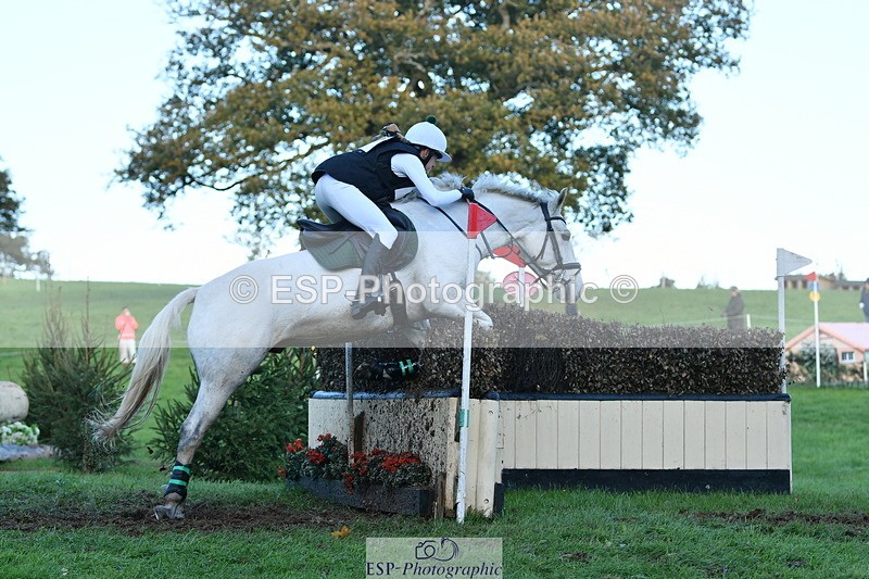 251025A-164042-22246 - H-652-Amelie.Perceval