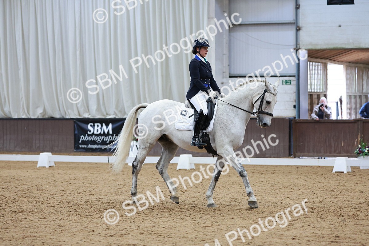 SBM_009871 - Class 6b - Novice 6 - 12.40-13.43