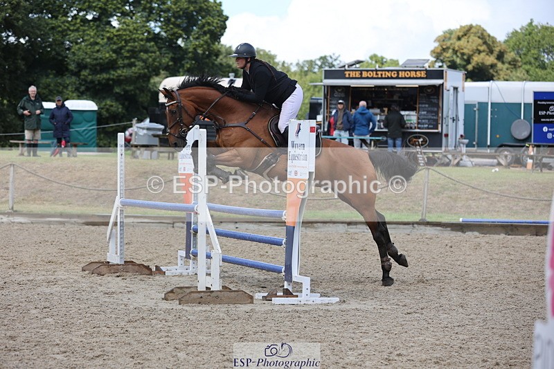 250831A-133502-10323 - Cls 42 Snr 1m Grand Prix