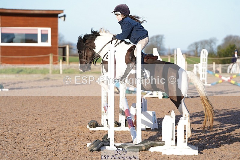 250125-102320-00948 - Clear Round 40cm and 50cm