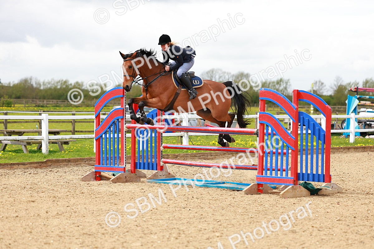 SBM_002342 - Class 10 - Senior Newcomers - 1.10m