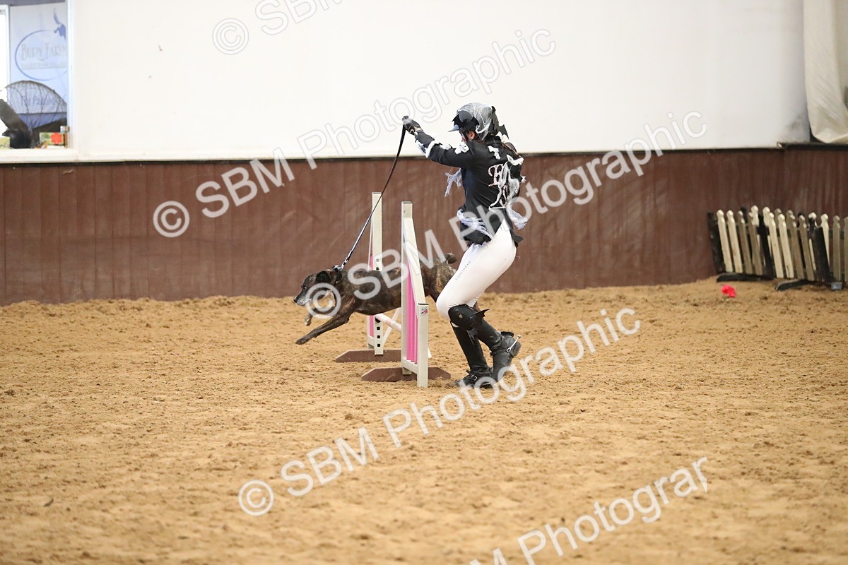 SBM_001817 - Class 3 - Horse & Hound