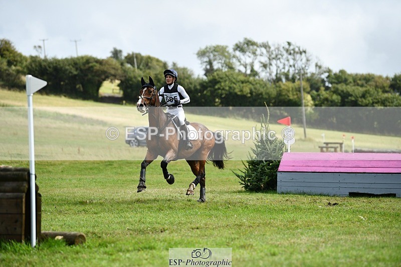 250831-123409-08737 - M-605-Nathalie.Asplin