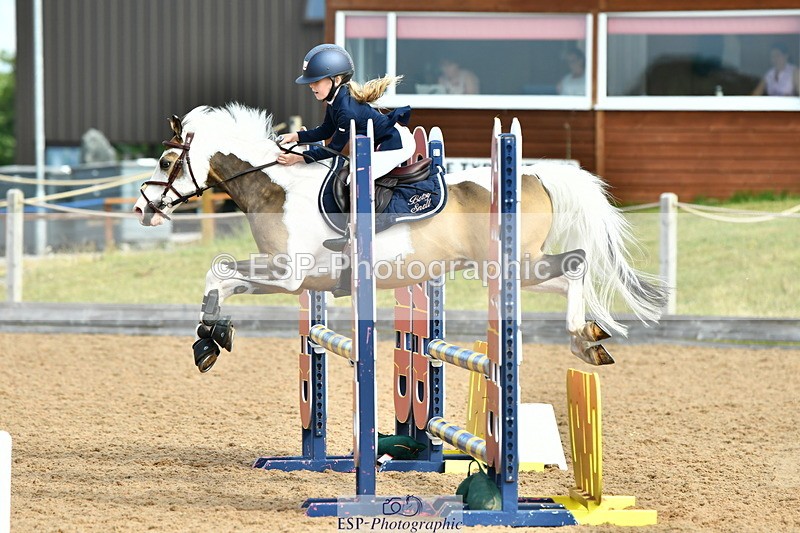 230624A-091932-00128 - Cls 36 Stepping Stones 128 & 138cm