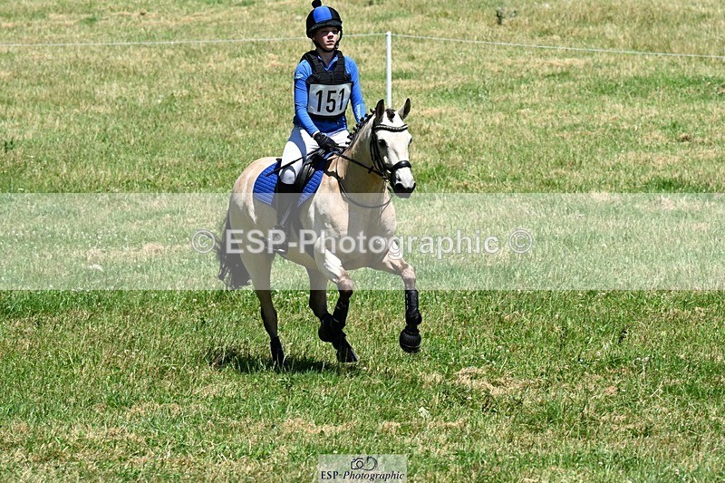 240629X-133957-3747 - 151-Issy_Baldock-CREGGS_DUN