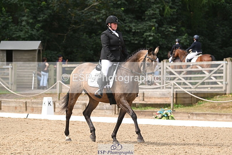 250719A-104639-04020 - 127-Jocelyn.Gilmore-Spring.Lily