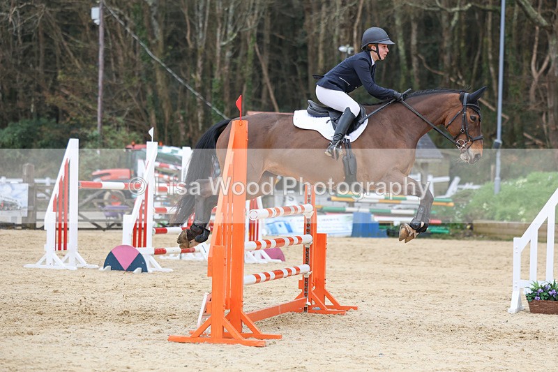 3E7A7684 - Class 8: Senior Newcomers/1.10m open