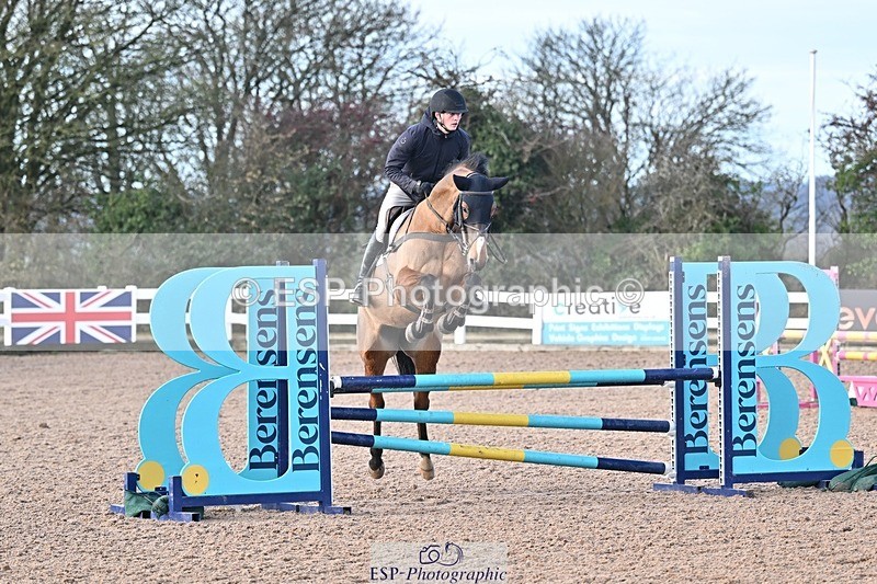 251126-095330-00078 - Cls 0 + 1, Clear Round, British Novice and 90cm