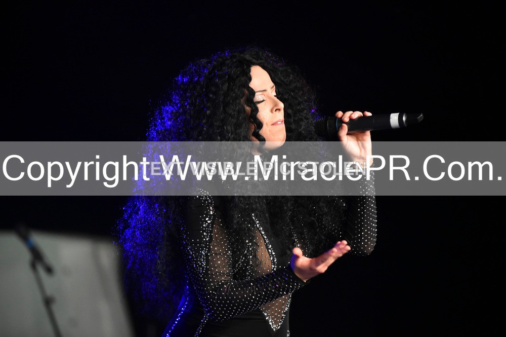 SH4_6402 - The Cher Experience