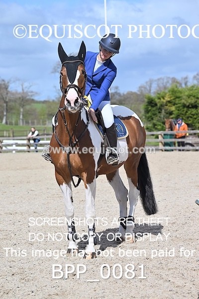 BPP_0081 - CLASS 19 SUN Senior British Novice/ 90cm Open