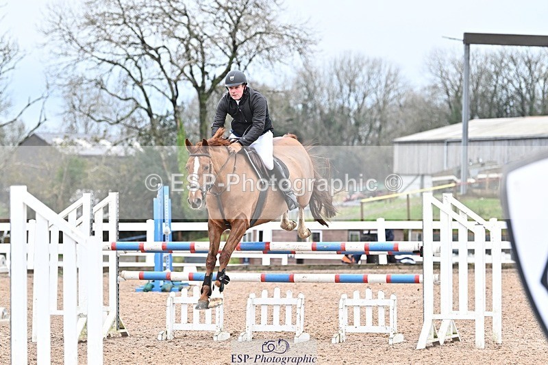 241127-125511-00586 - Cls 04A&B Snr Newc & 1.10m Open