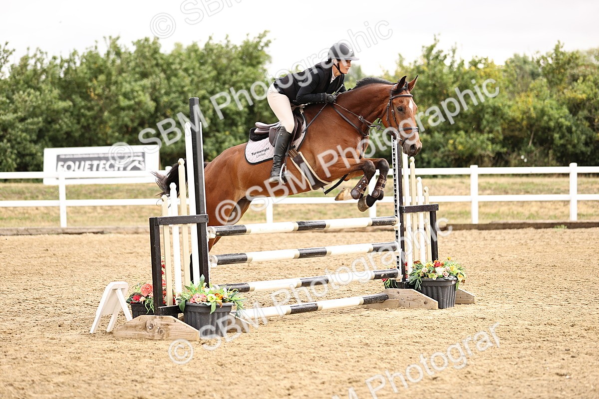 SBM_012705 - Class 13 - Senior British Novice - 90cm Open