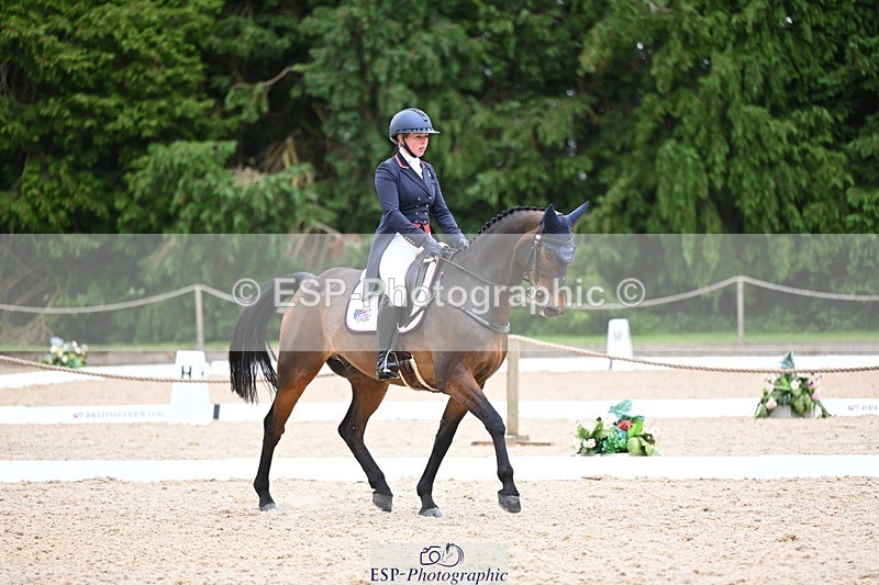 240524-181117-11594 - 164-MOONLIT_SWAYZE-Daisy_Bathe