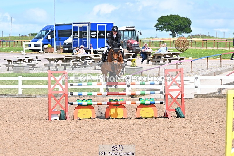 240619A-152747-00814 - Cls 5 Snr Foxhunter and 1.20m Open