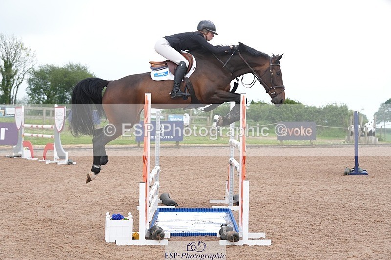 260508-090400-04498 - Cls 12 Snr Foxhunter