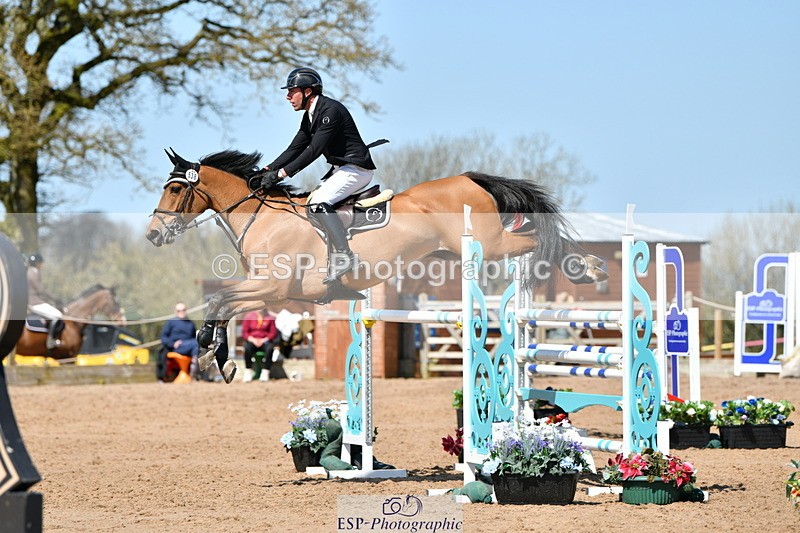 240420A-121954-10923 - Cls 3, 2 Star Small Tour 1.30m