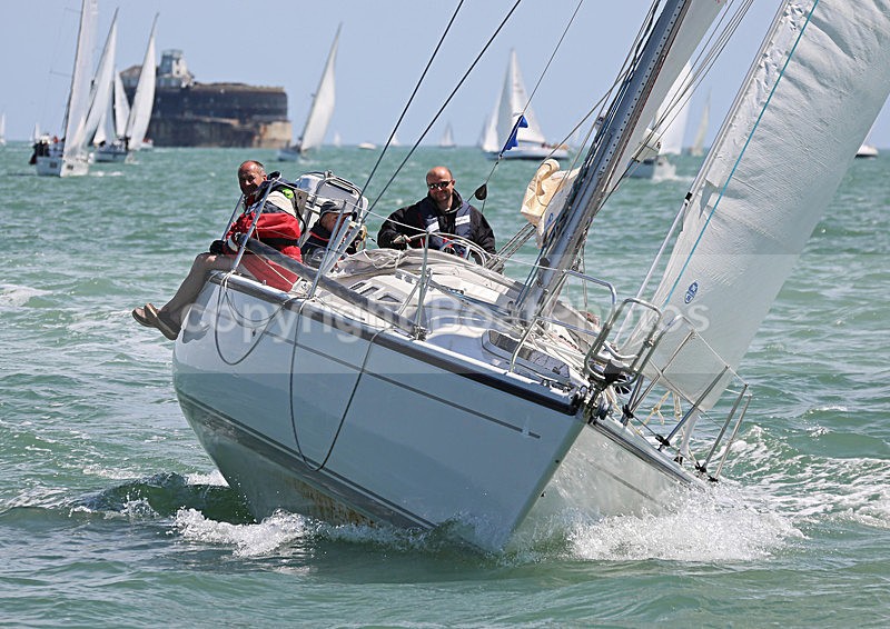 130601 GBR7920 WT7A0700 - ROUND THE ISLAND RACE - 1st June 2013