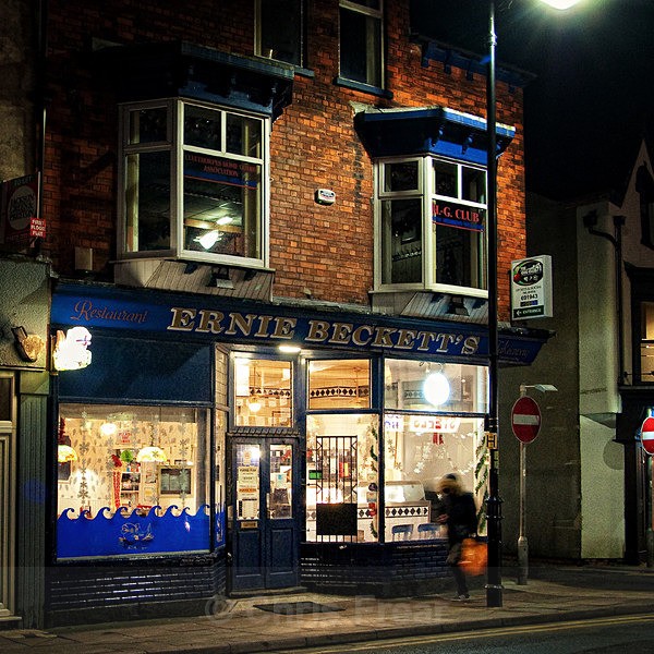 Ernie Becketts 2 - Nocturnal Townscapes