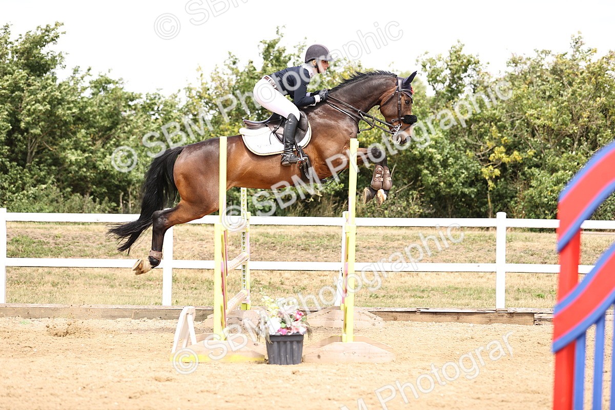 SBM_010570 - Class 9 - Senior Foxhunter - 1.20m Open