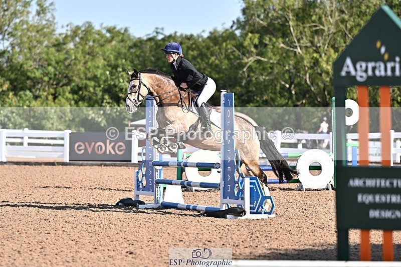 260812-090717-00022 - Cls 1 Clear Round