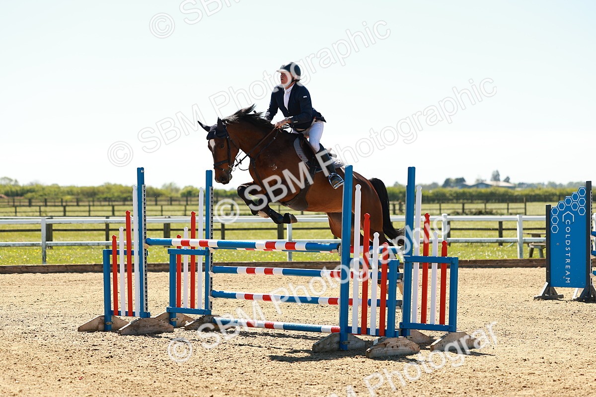 SBM_001071 - Class 4 - Senior Newcomers 1.10m