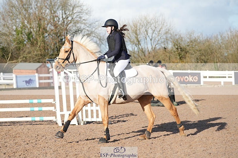 251129-114342-00349 - 70cm