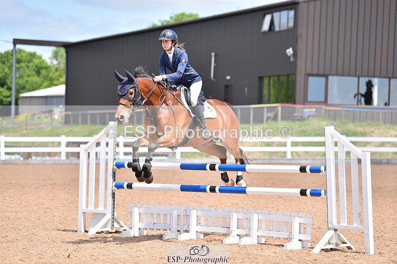 230531A-123644-00337 - Cls 4 Newcomers & 1.10m Open