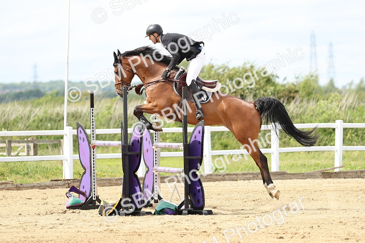 SBM_001272 - Class 5 - Senior Foxhunter - 1.20m