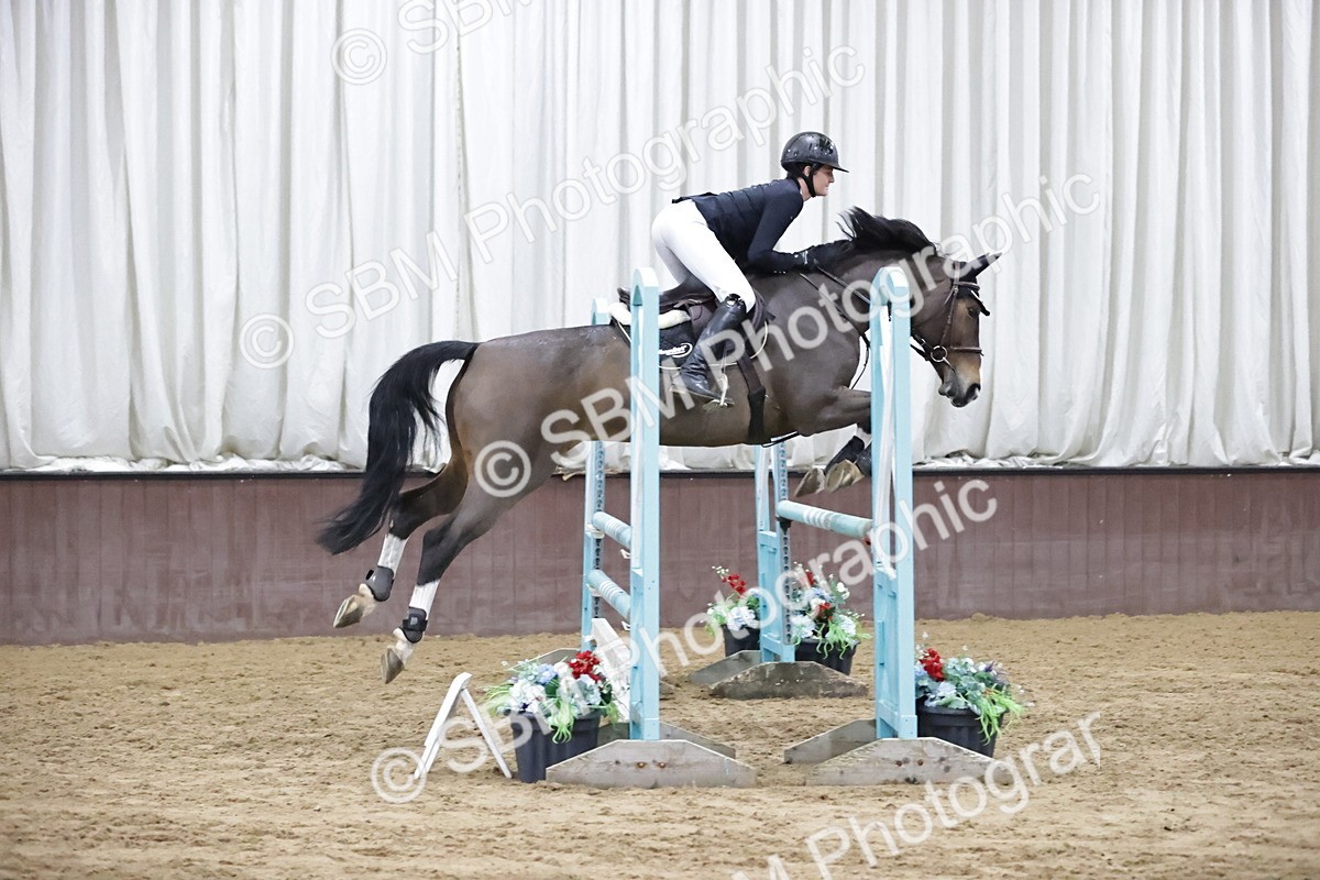 SBM_001040 - Class 4 - Senior Newcomers/ 1.10m Open