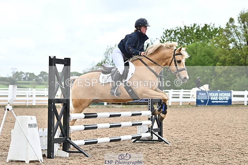 240514A-163722-00083 - 70cm