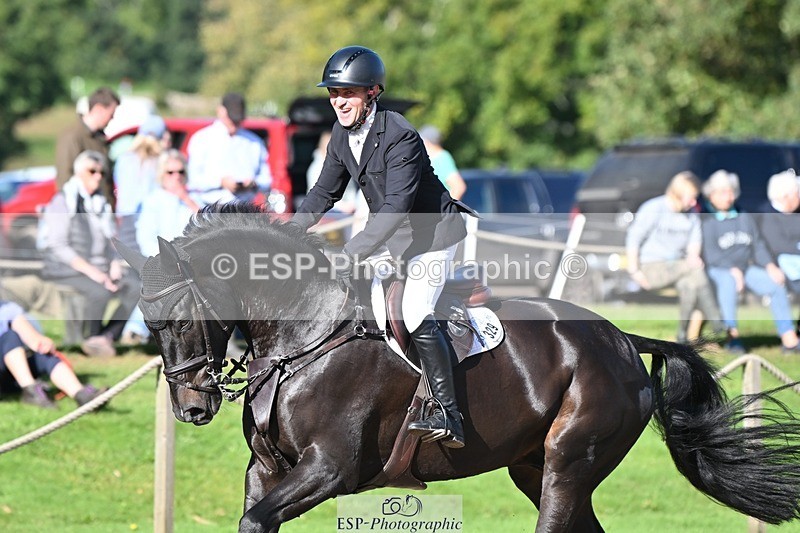 231022-120106-26541 - 329-RINGFORT.REVE.DU.MOULIN-Andrew.Downes-SJ