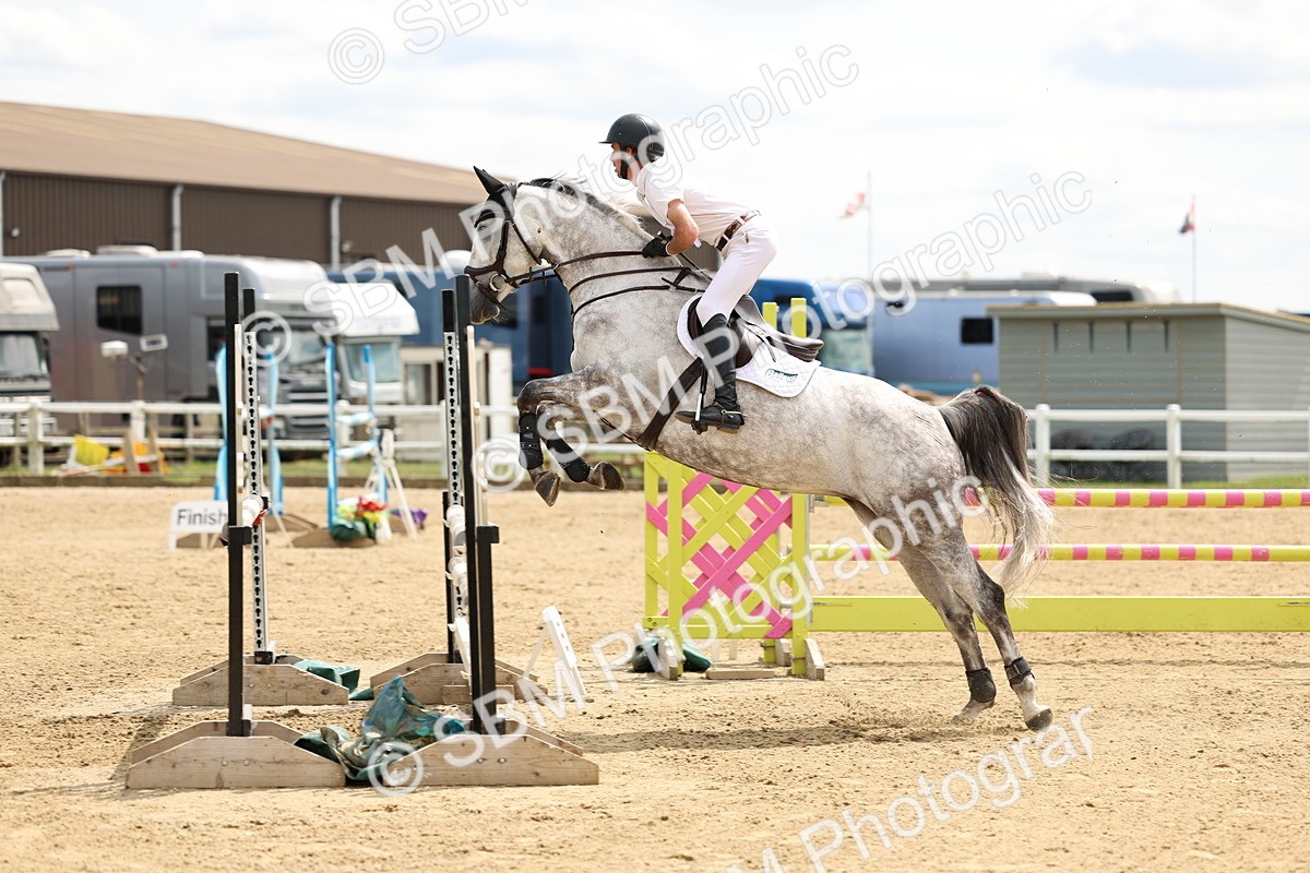 SBM_005370 - Class 18 - Senior 1.05m Open