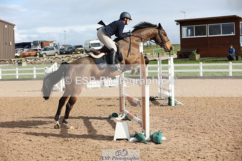 240223A-120340-01060 - Cls 4 Snr 1.05m Open