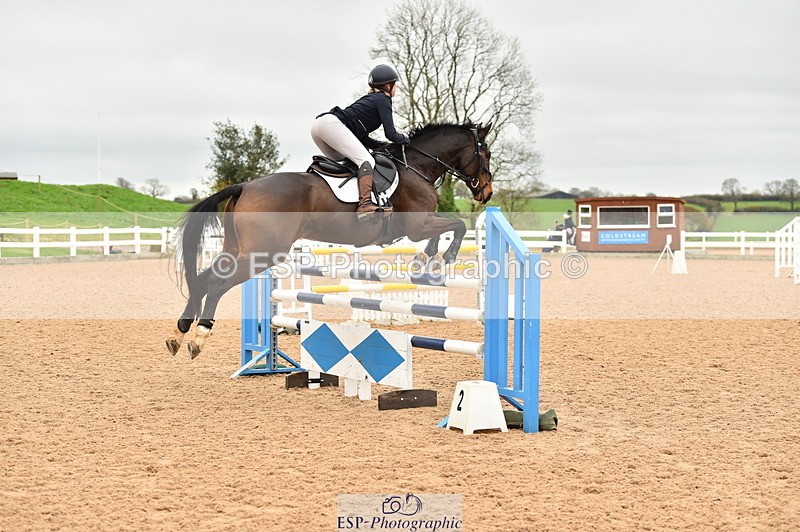 231122A-124748-00347 - Cls 4 Newcomers & 1.10m Open